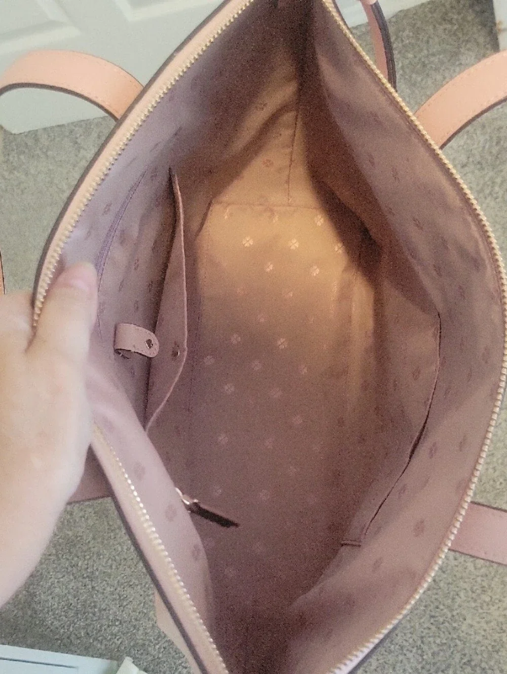 kate spade full size light blush pink tote  bag multi pocket